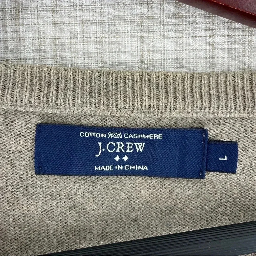 J. Crew v-neck sweater L cashmere blend long sleeve 2255